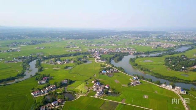 湖南衡山晓岚村从一穷二白的小山村到远近闻名的富裕村