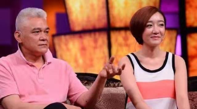 申军谊女儿申奥除夕夜父亲提离婚恨他20年终是亲情战胜一切