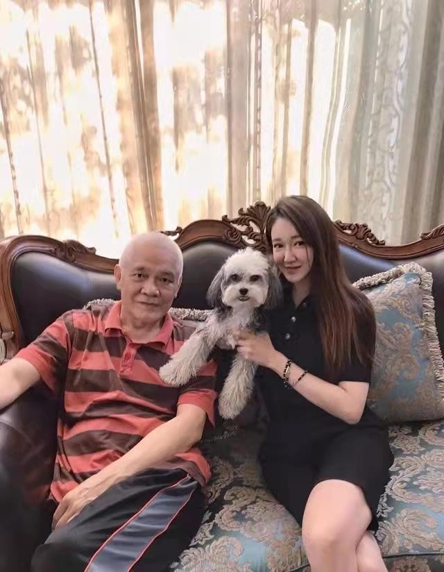 申军谊女儿申奥除夕夜父亲提离婚恨他20年终是亲情战胜一切