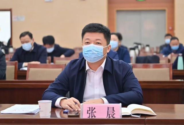 县领导苏伟,张晨,朱韶伟,吕亚凯,徐军,王道发,张弥雷,李海波,陈楚