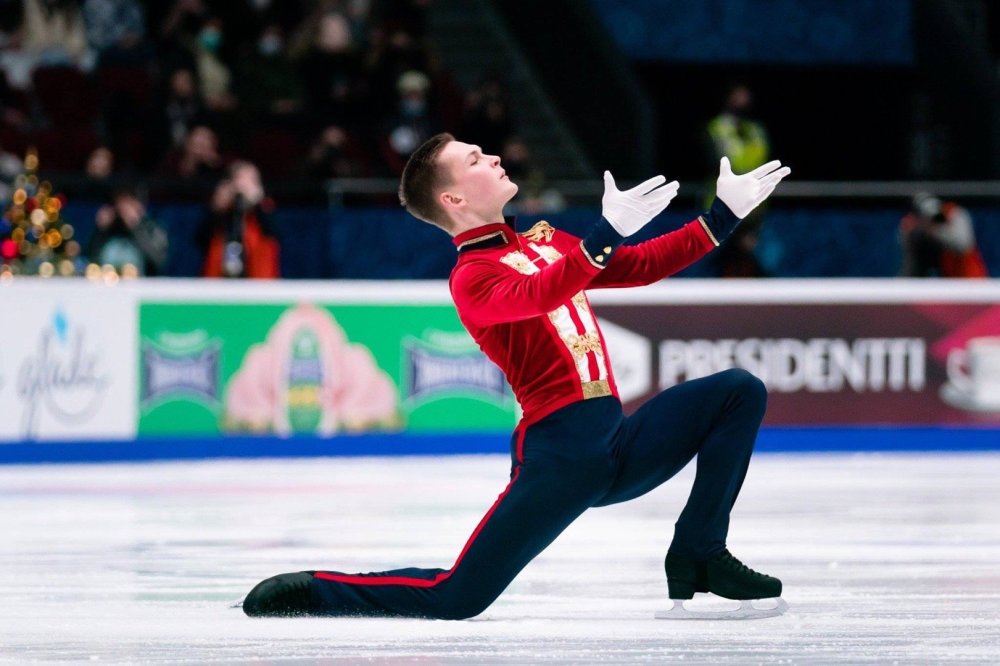 俄罗斯花滑男单选手科尔亚达出发前确诊新冠梦碎北京冬奥