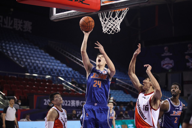 上海赢球离不开他万金油轰165回馈李春江信任引援收获成效