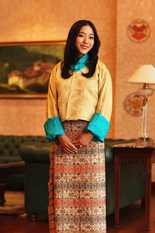 《索南穿搭,深度解析》世外桃源般的静谧,奇花异草