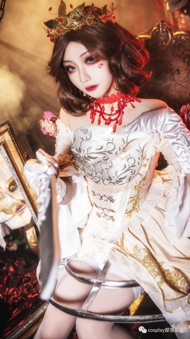 cos:第五人格气质高贵的洪夫人cos正片@白川