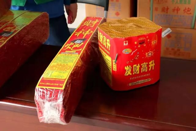 金山区唯一合法烟花爆竹售卖点确定了,限量500箱