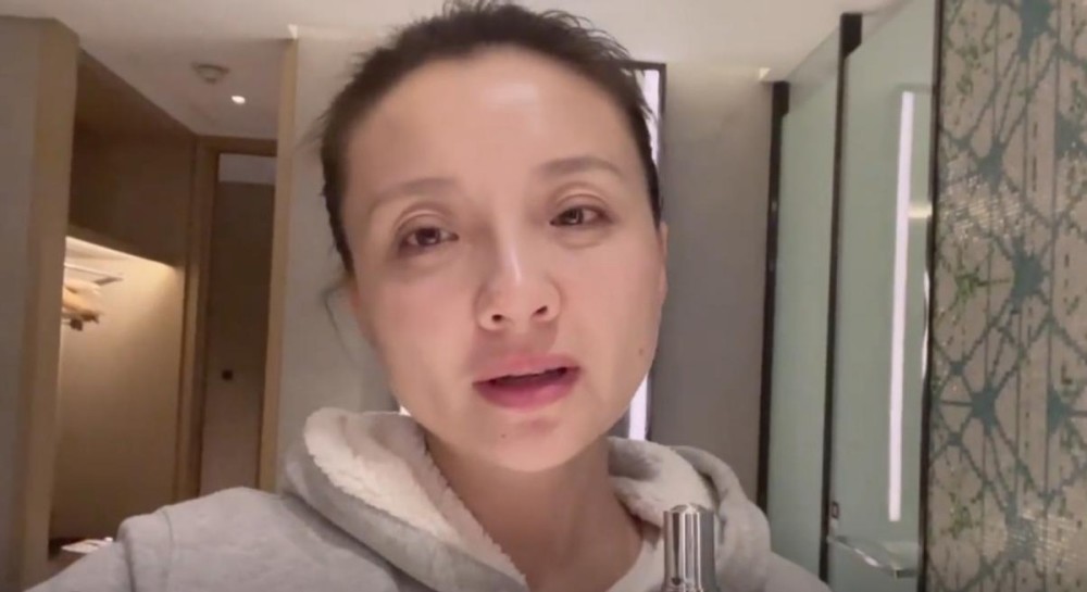 孙茜凌晨3点收工,素颜眼窝凹陷略显憔悴,真实状态却获粉丝力挺_腾讯