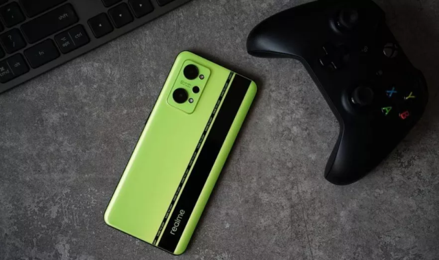 888旗舰处理器,性能强劲采用先进的5nm工艺制程,配备超强的adreno660