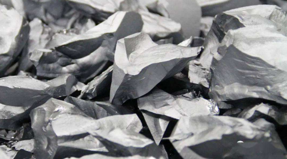 拟定增募资110亿元加码硅料大全能源大举扩产有点猛