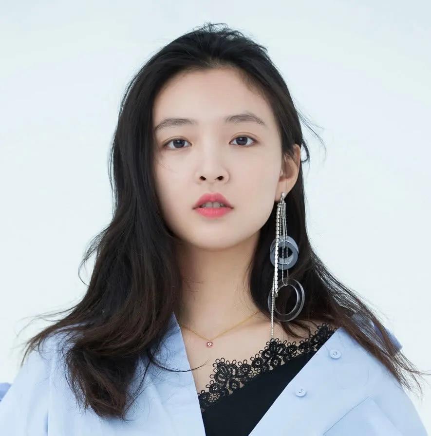 8位29岁女星人气排名,古力娜扎仅第四,到底是谁抢了杨紫的第一名_腾讯