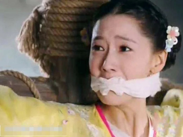 被堵着嘴的6位女星赵丽颖真实贾静雯唯美杨幂来搞笑吗