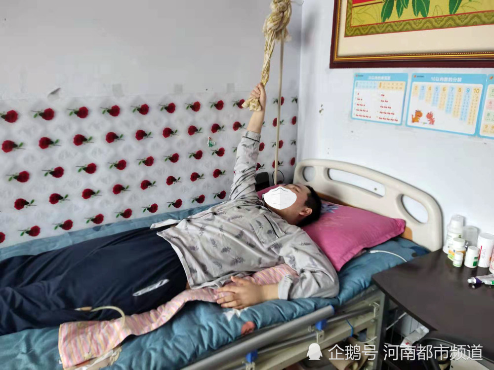 17岁男孩高位截瘫床头挂围巾每天卧床拉拽坚持四个月奇迹发生了