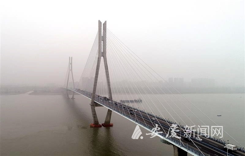 财政补贴一江两岸小型客车实现免费跨江安池融合发展迈出新步伐 腾讯新闻