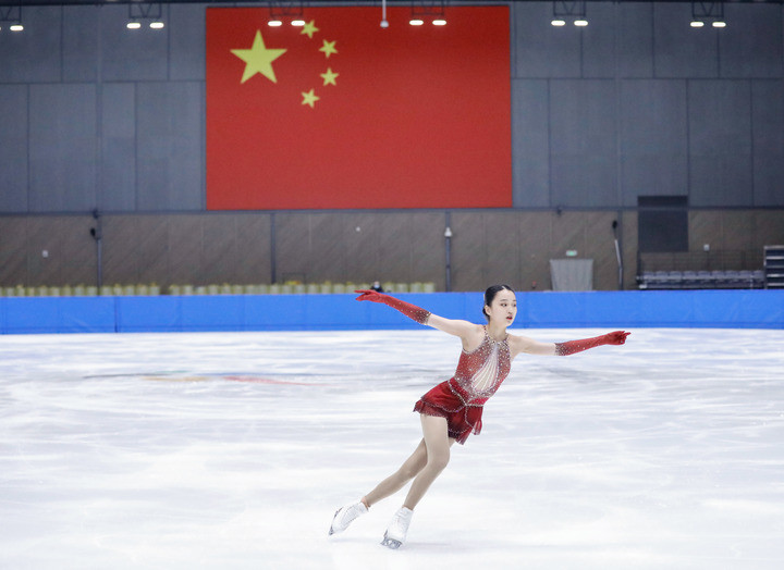 北京冬奥会朱易将参加北京冬奥会花样滑冰女子单人滑比赛