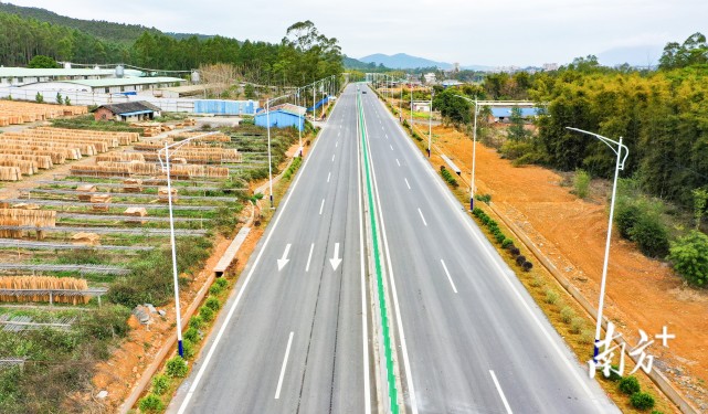 据了解,英德市桥头镇汕昆高速公路至国道358线连接线工程于2021年4月