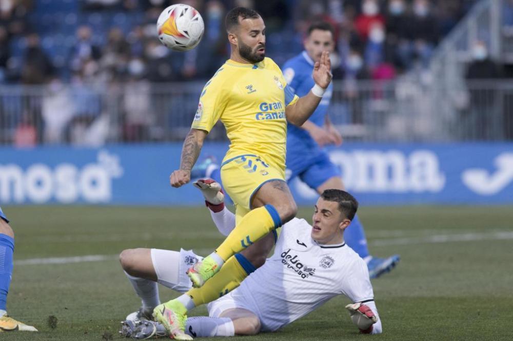 请来拥有190场西甲执教经验的帕科-赫梅兹,赫梅兹上任后的3场比赛