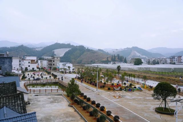 美丽乡村建设水源乡河背村强化示范引领