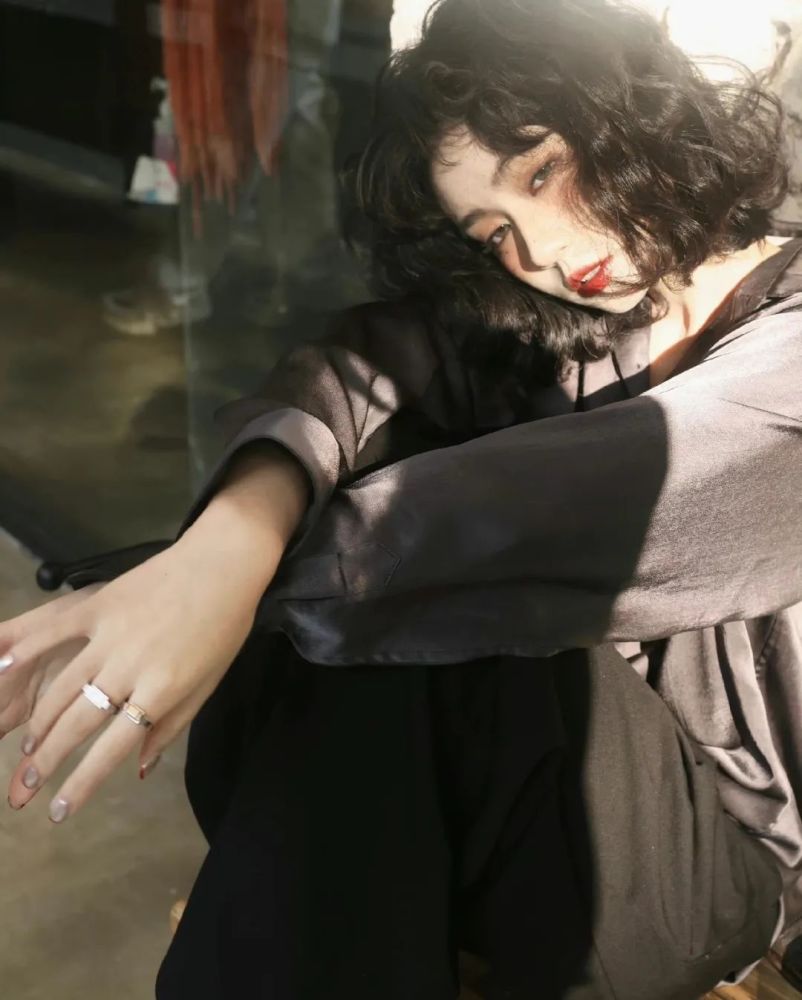 复古港风短发啊