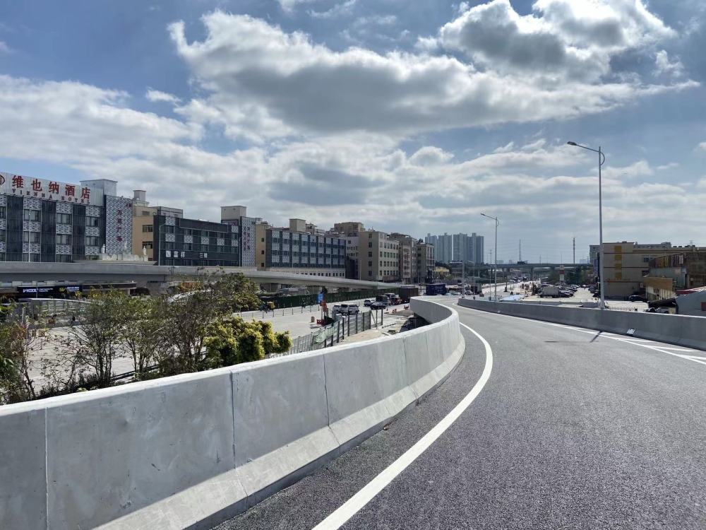 花都到市中心将有快速通道广花一级公路改造工程首批项目开通