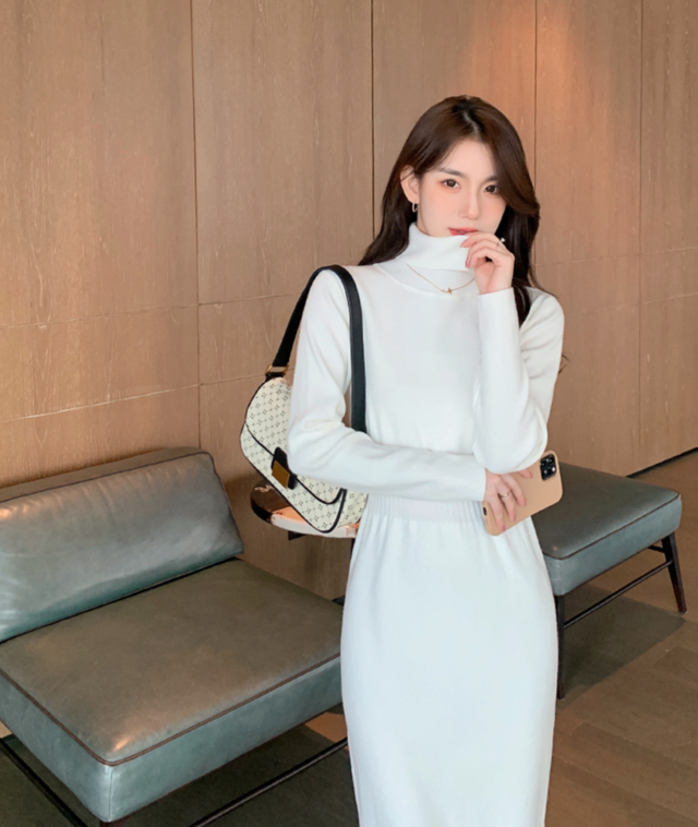 开春穿搭前瞻女性化设计的裹身裙系列穿搭