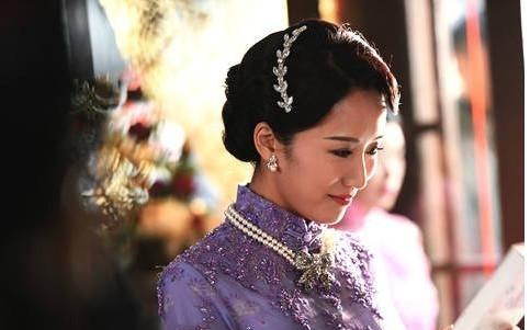 53岁黄金荣逼婚23岁露兰春露兰春开出怎样的条件为什么