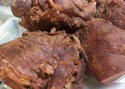 没想到抓到偷东西的贼后发现,女子报假警,丢失牛肉并没有毒,该女子