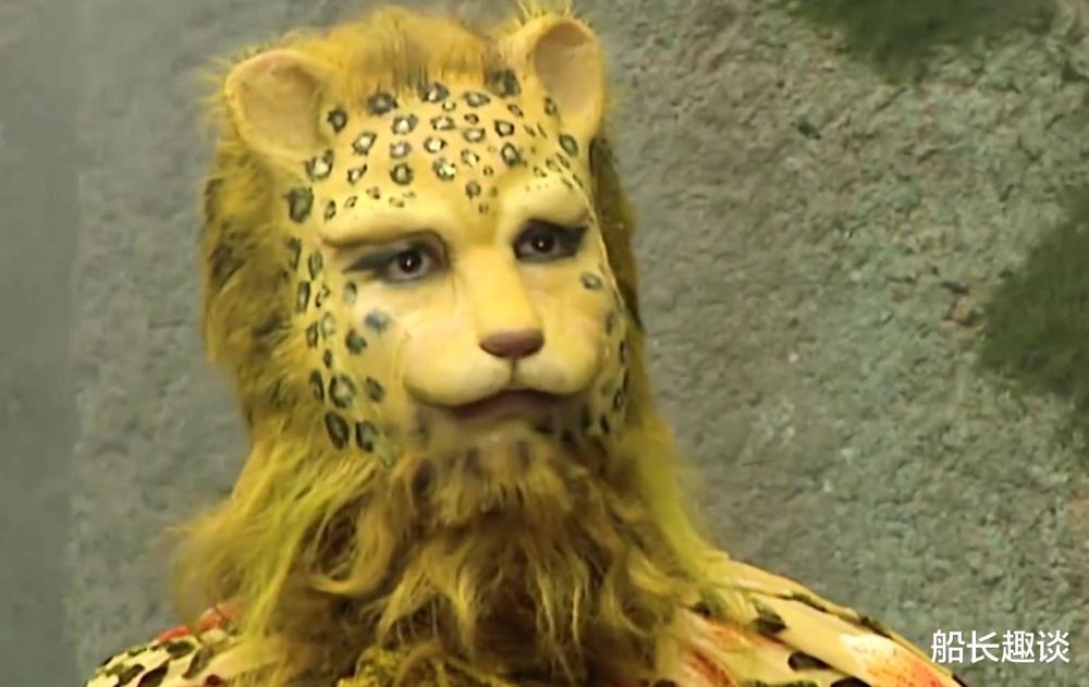 他见形势不利,于是逃离狮驼岭,前往隐雾山,得南山大王收留