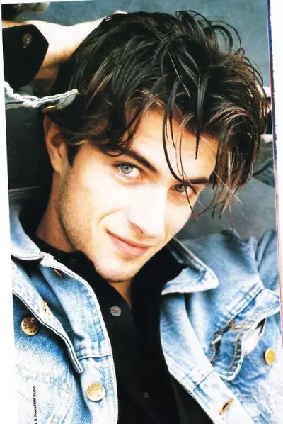 他在粉丝心中有很多名号,"意大利第一美男","意大利最帅的男人","希腊