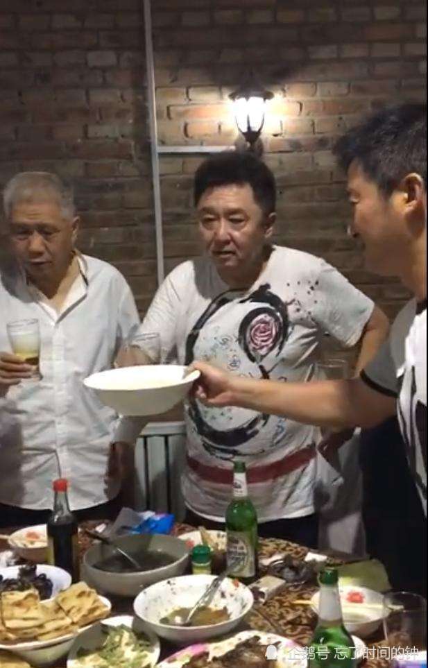 岳云鹏的酒量在德云社排第三第四于谦栾云平能喝烧饼不能喝