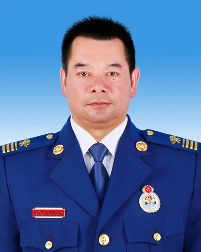 市消防救援总队训练与战勤保障支队雷刚蓝朋友的导师消防中的兵王