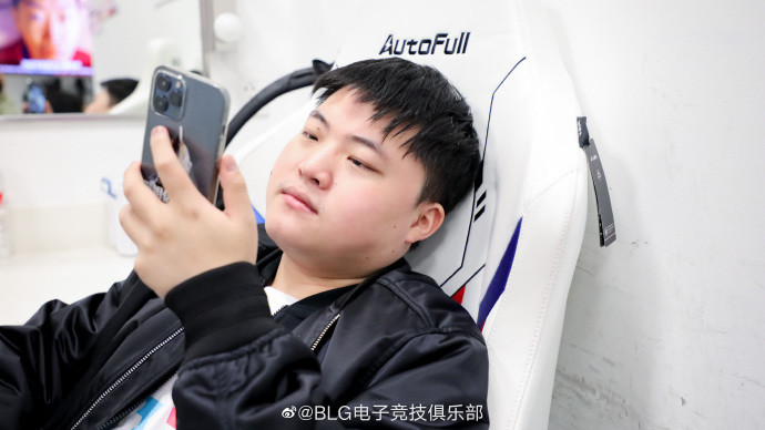 孟买飞上海观众几个赚到骂过uzi买到分简单
