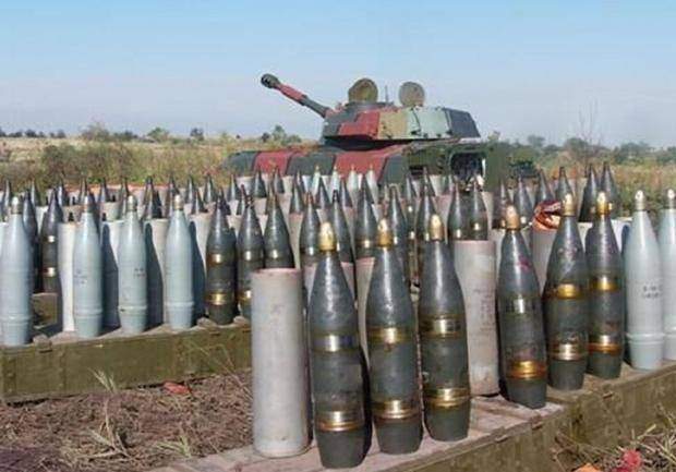 捷克卖给乌克兰的大炮,当年差点炸死俄军中将_腾讯新闻