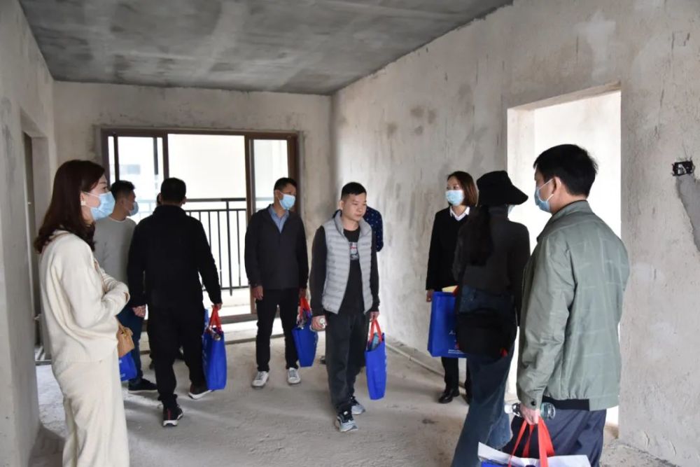 乡镇人口_百色平果市乡镇常住人口排行榜,马头镇排第一,占全市一半