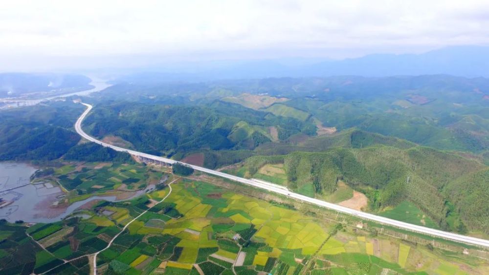 公告融安这条高速公路限速调整为120kmh