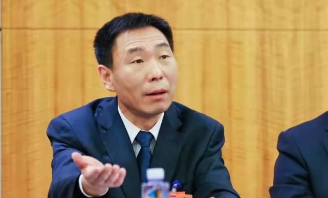 郑友东参加区三届人大二次会议代表团讨论|曹妃甸区