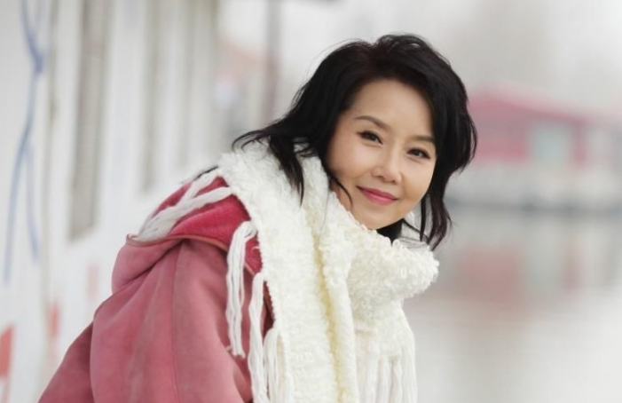 歌唱家胡月嫁陆剑民为爱放弃事业造假病历骗父亲