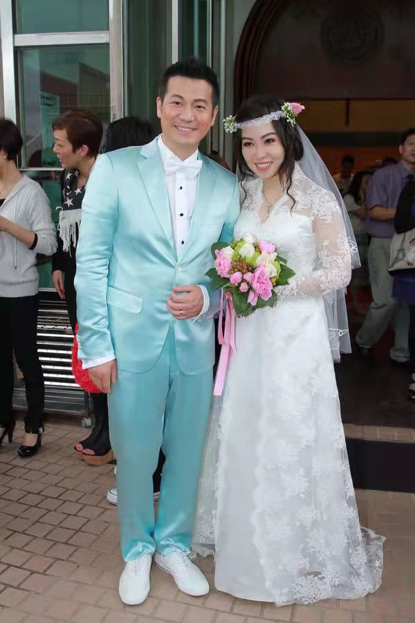 前tvb知名男星老婆胸椎长肿瘤致行动不便,手术成功报平安