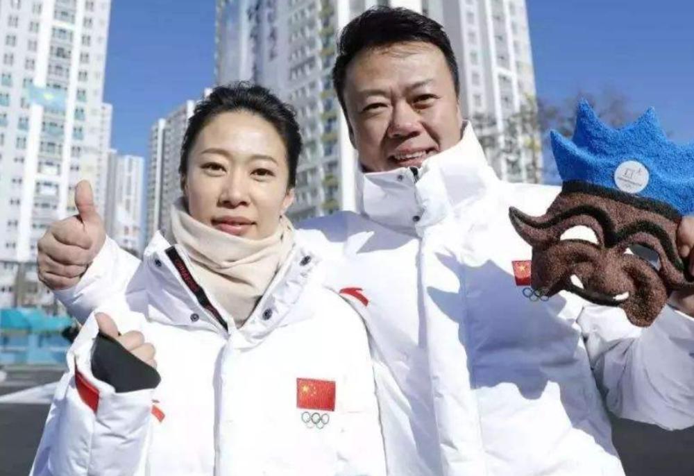 申雪,赵宏博结婚15年在冬奥续写冰上童话,爱女成新一代冰雪公主