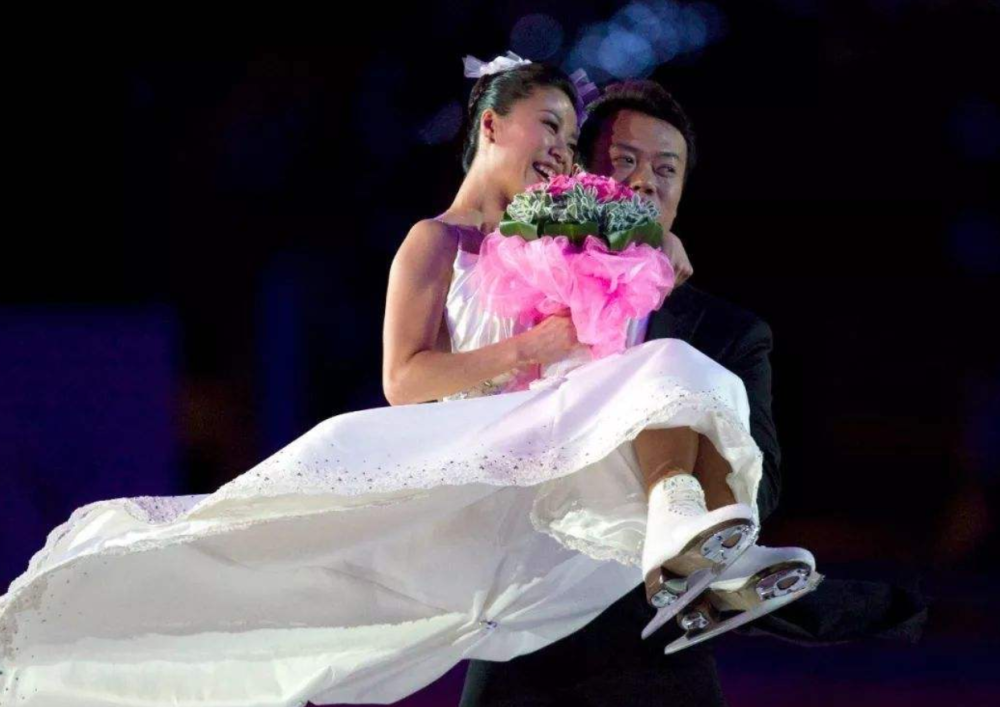 申雪赵宏博结婚15年在冬奥续写冰上童话爱女成新一代冰雪公主