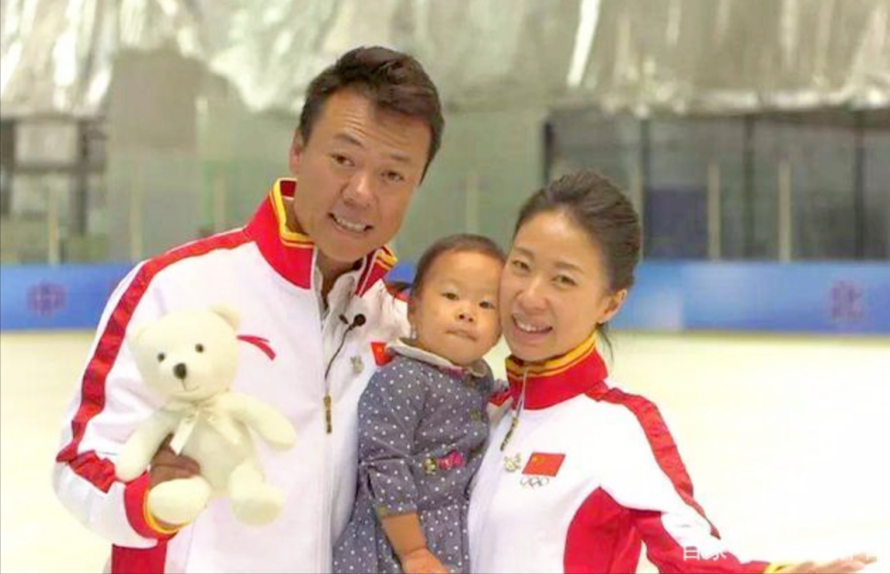 申雪赵宏博结婚15年在冬奥续写冰上童话爱女成新一代冰雪公主