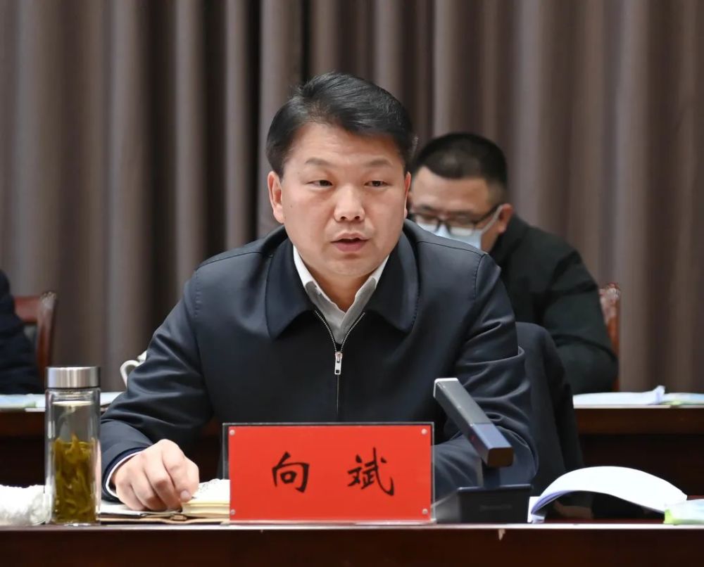 要闻全力以赴锻造新时代潜江公安铁军向斌调研公安工作