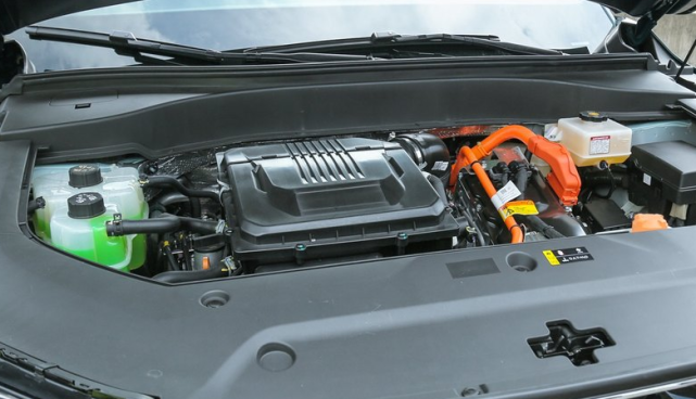 传祺gs8混合动力版车型属于非插电混合动力,车型同时配备着发动机和