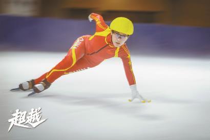 短道速滑冠军陈冕原型图片