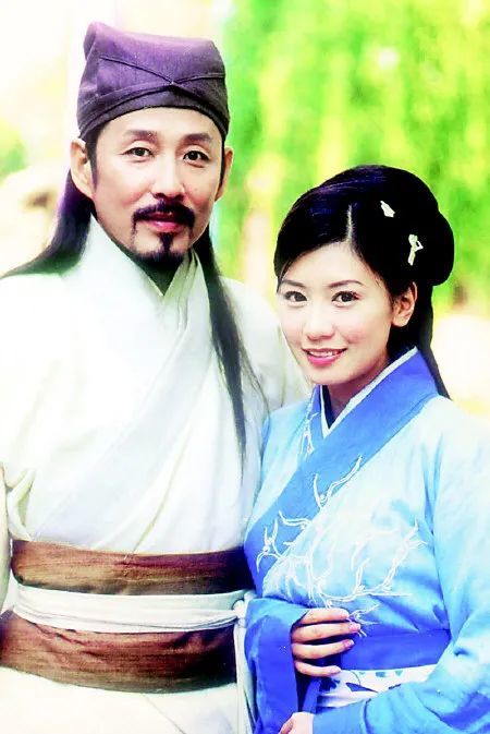 《大汉天子》中,陈道明饰演东方朔,贾静雯饰演他的妻子念奴娇.
