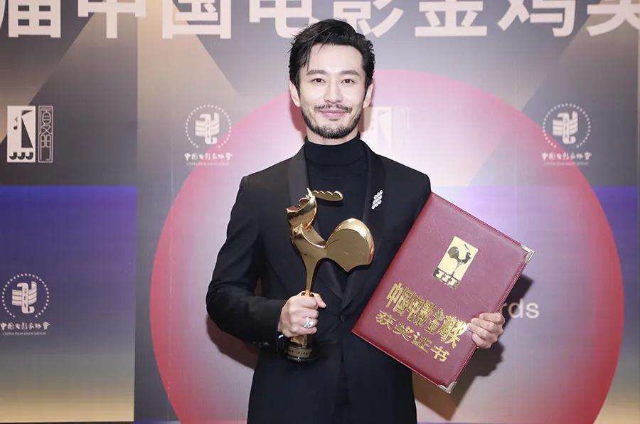 黄晓明官宣和angelababy离婚粉丝留言影帝大满贯在等你