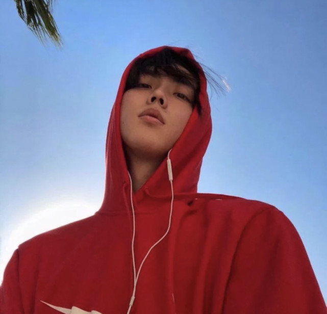 新年男生头像|红色氛围感