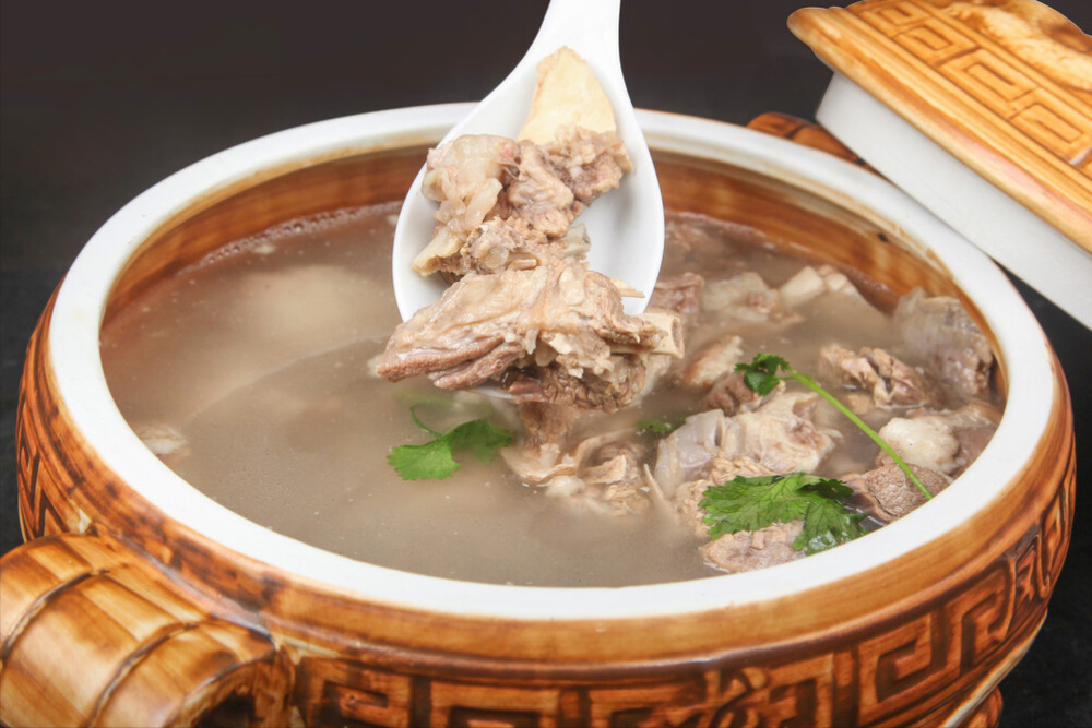 内蒙人教你炖羊肉调料不要乱放只需放5样羊汤不腥不膻