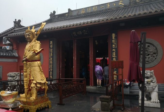 杭州有一寺庙,距今已有1600多年的历史,来的人都说"求财很灵"_腾讯