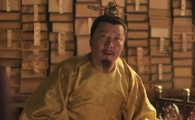 最终仁宗选中赵允让的儿子赵宗实,其实也比较有渊源,因为赵宗实的父亲