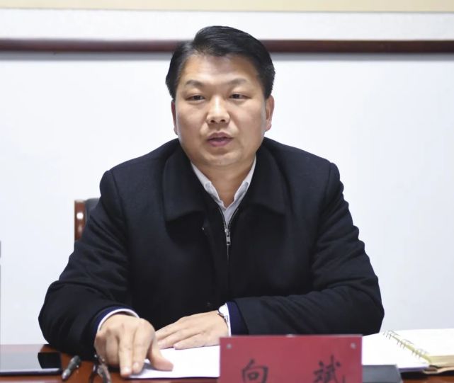 要闻|向斌参加指导广华寺街道领导班子党史学习教育专题民主生活会