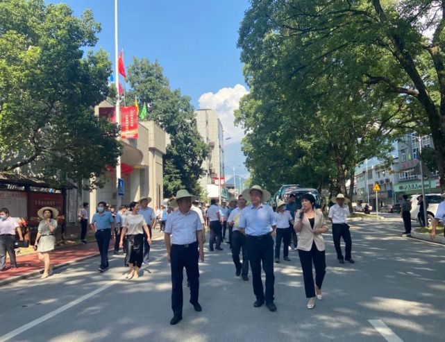 【新春团拜】中共德兴市花桥镇委员会,花桥镇人民政府全体干部职工给